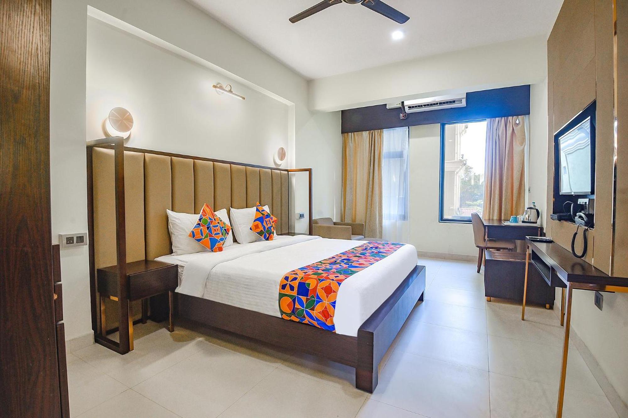 Hotel Fabhotel Prime Infantaria Comfort - 200m From 2*