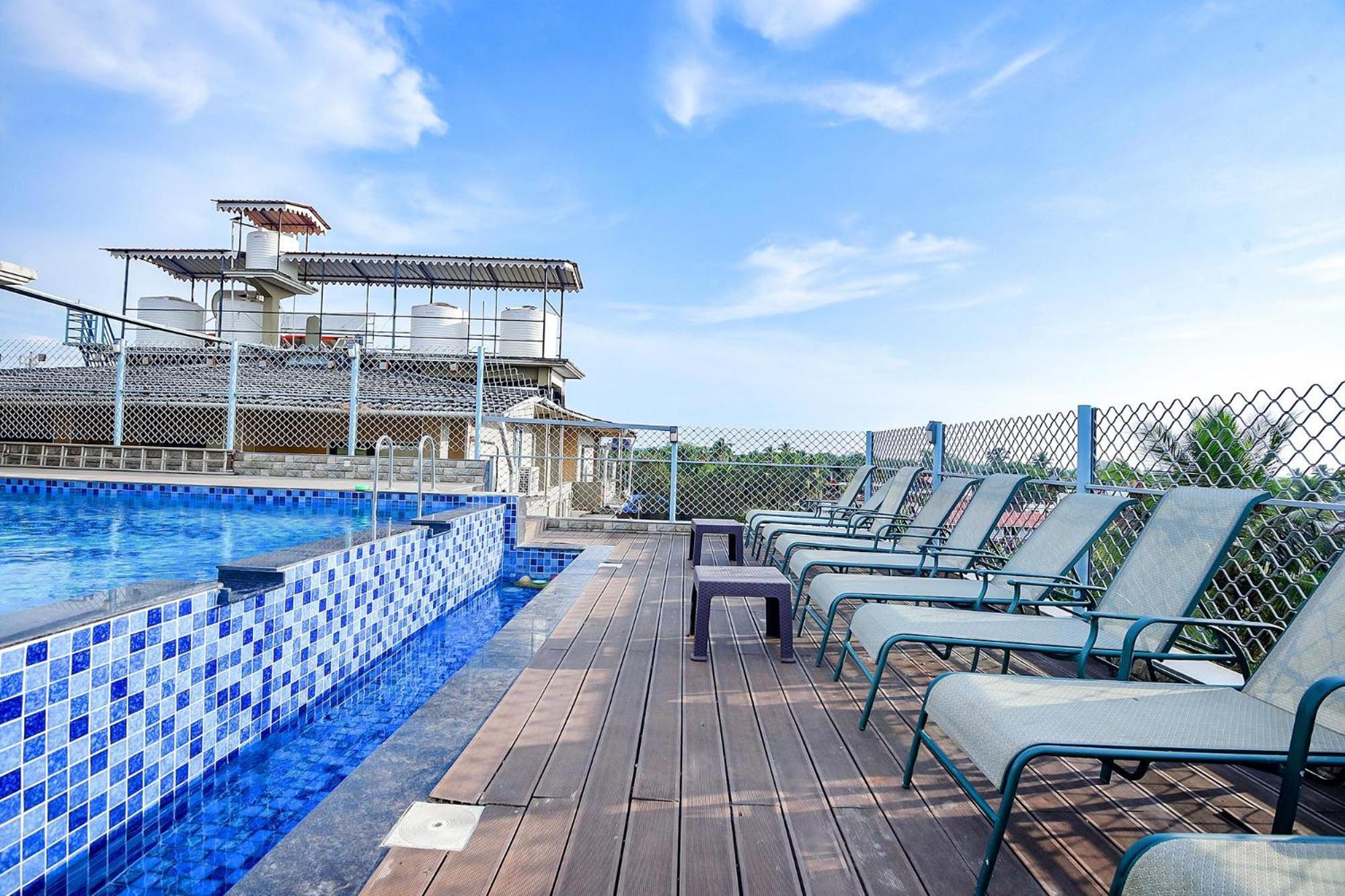 Hotel Fabhotel Prime Infantaria Comfort - 200m From Calangute